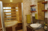 bathroom villa Twin